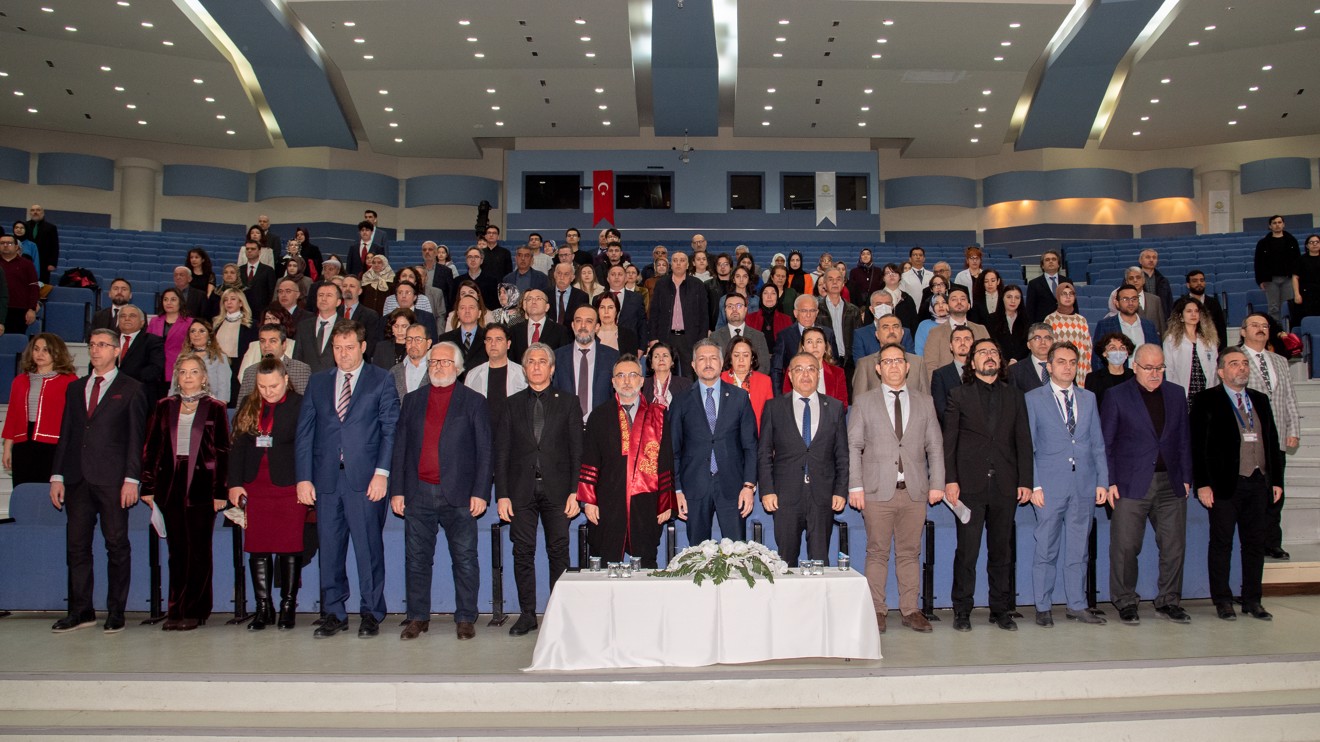Selçuk Üniversitesinde 14 Mart Cübbe Giydirme ve Ödül Töreni düzenlendi